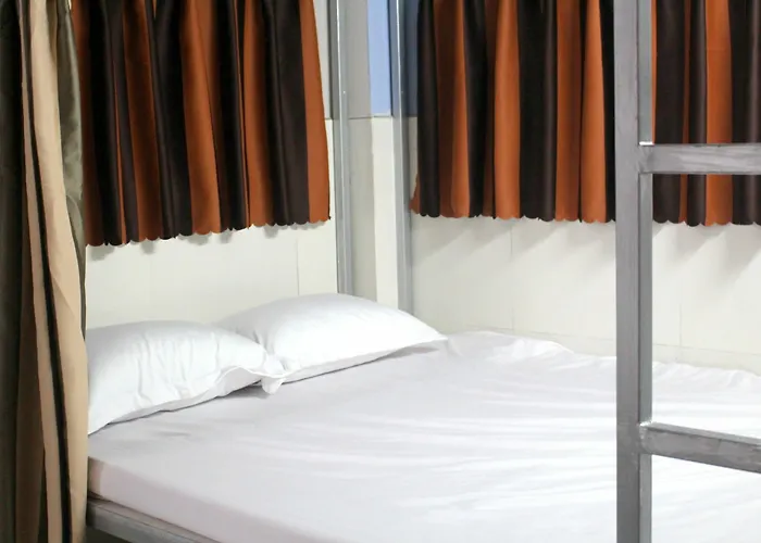 Aloha Saigon (Adults Only)